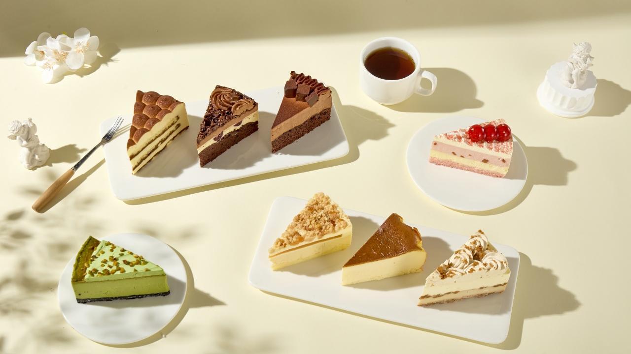 Frozen Triangle Cake Image