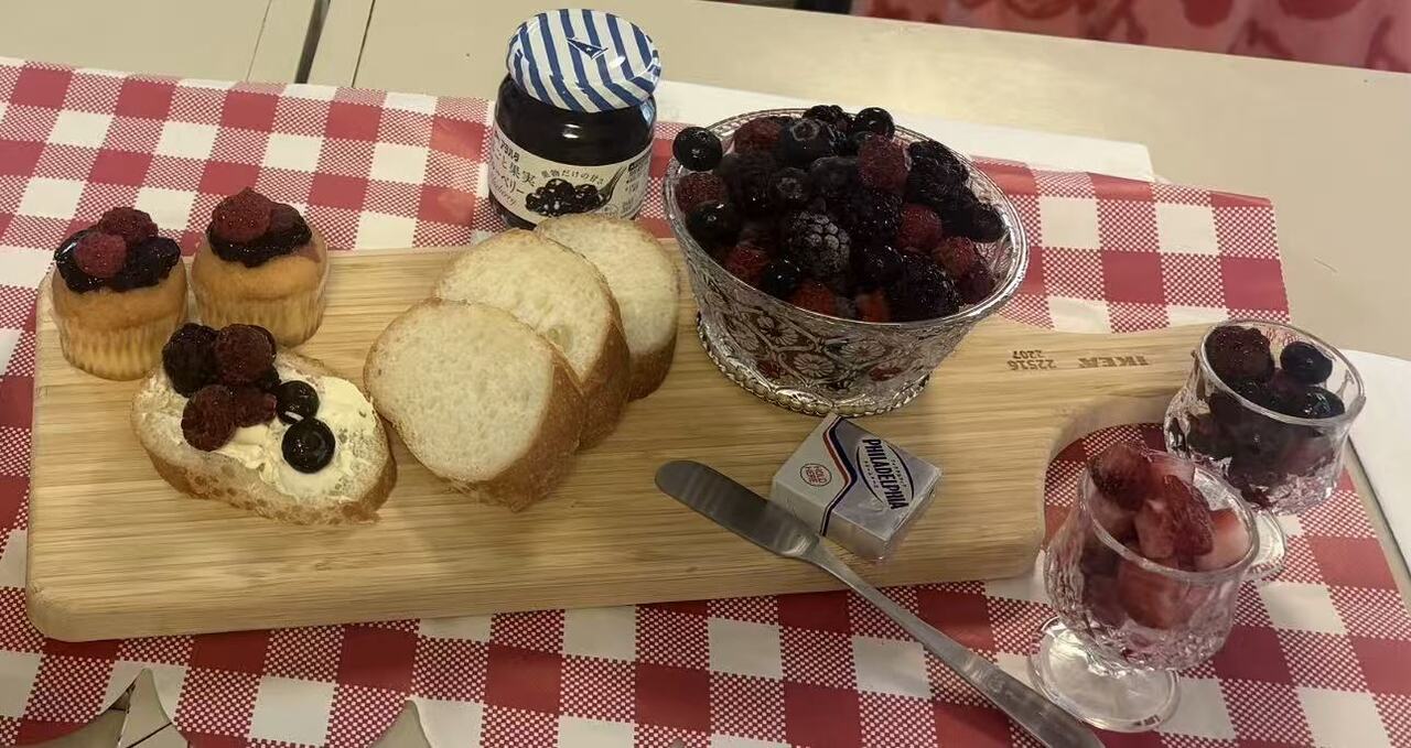 冷凍フルーツ イメージ