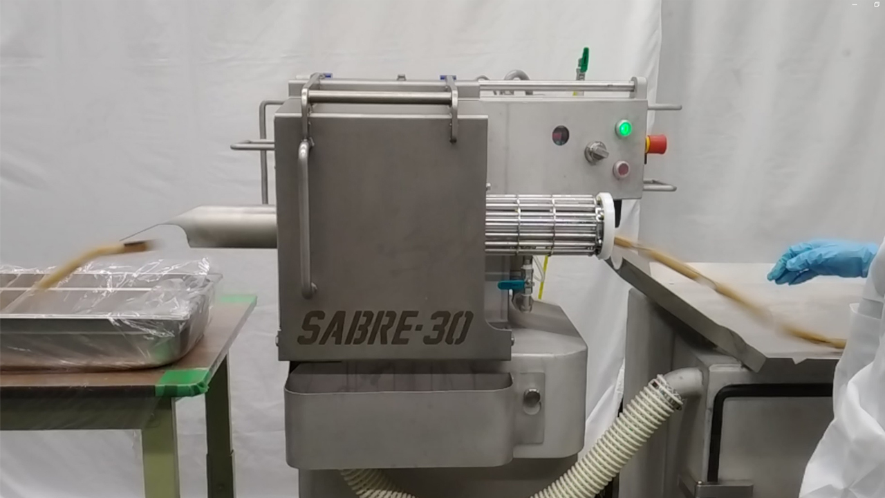 全自動ソーセージピーリングマシン　セーバー 30 イメージ