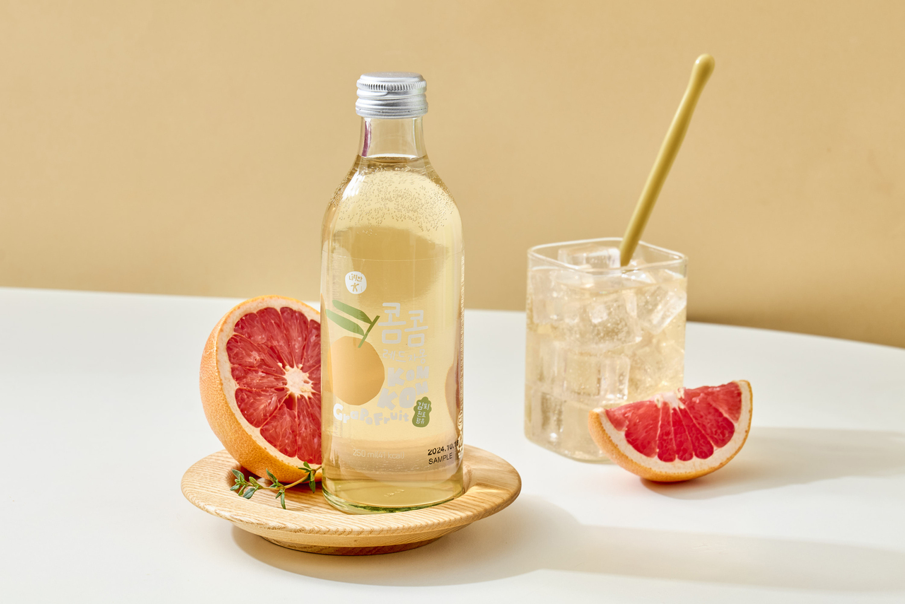 Kom Kom (Cherry, Grapefruits) Image