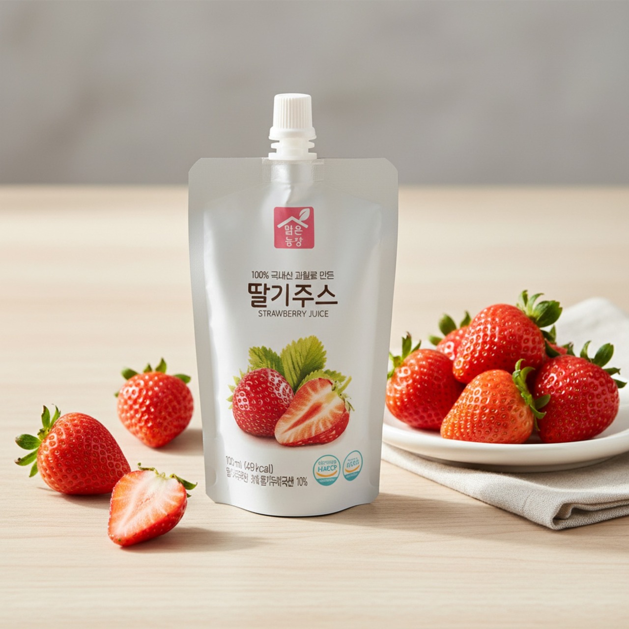 Carrot & apple juice,kids juice,strawberry juice,berryberry juice,Pear&bellflower juice Image