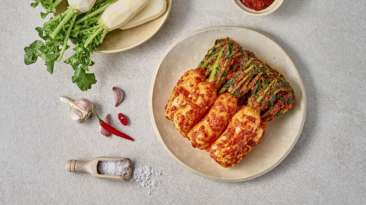 Palgongsan Whole Radish Kimchi Image
