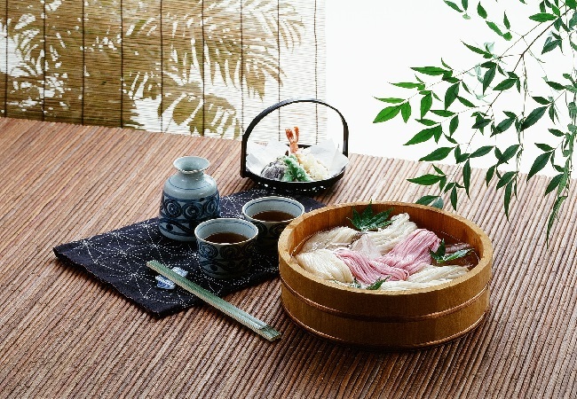 Inaniwa Korai Udon with Cherry Blossom Leaf Powder 300g Image