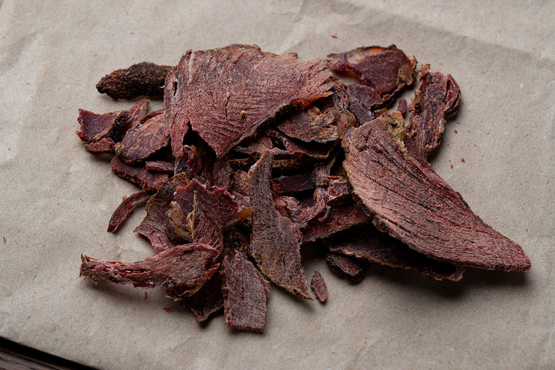 かくかくしかじか鹿の路「燻香うす切りチップス」 イメージ