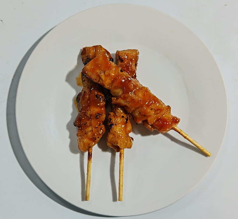 Korean Charcoal-Grilled Chicken Thigh Skewers Image