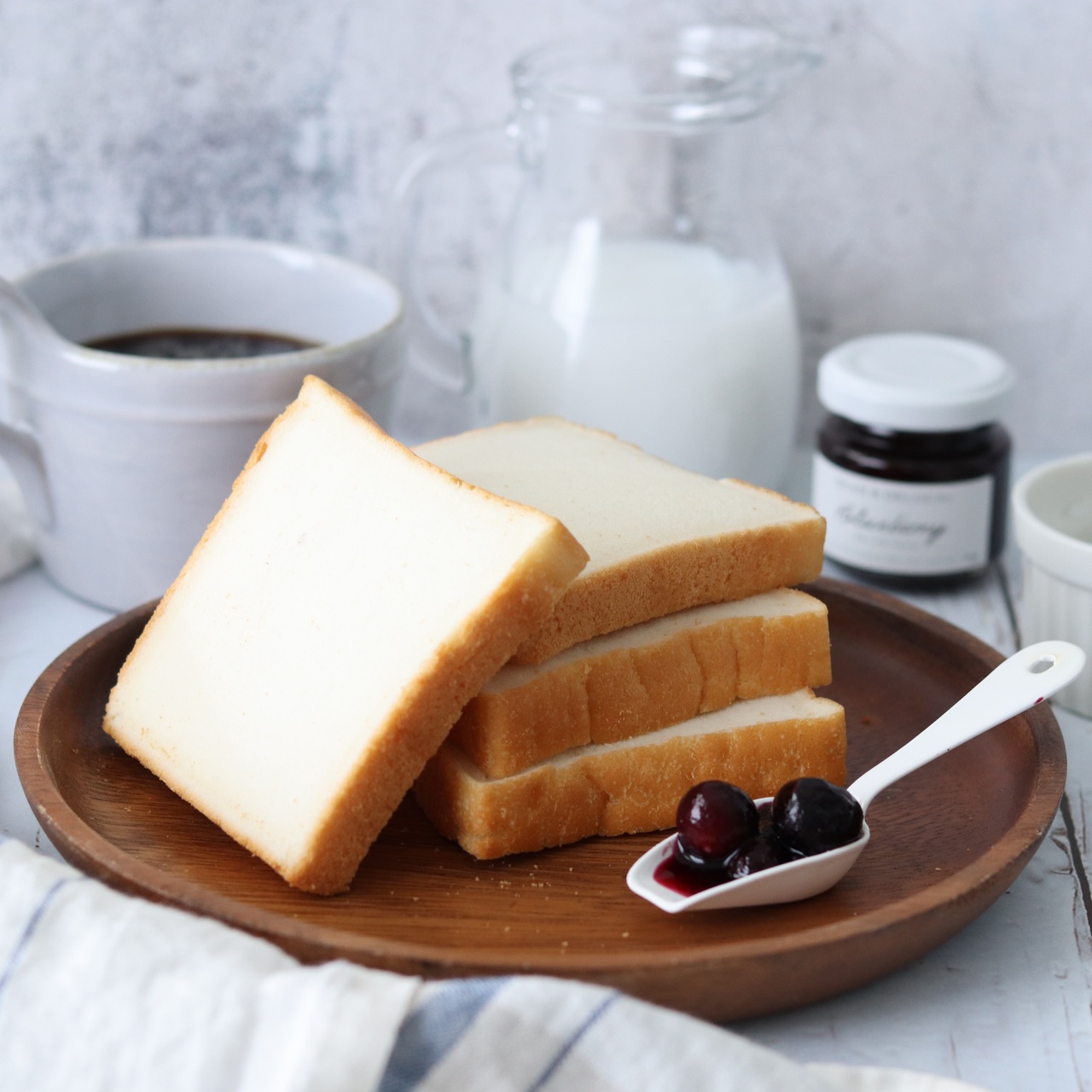 Gluten-free and vegan bread（frozen） Image