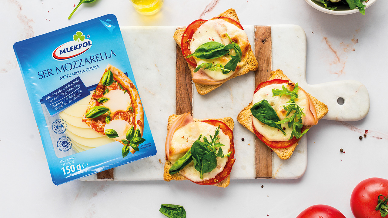 Mozzarella cheese Image