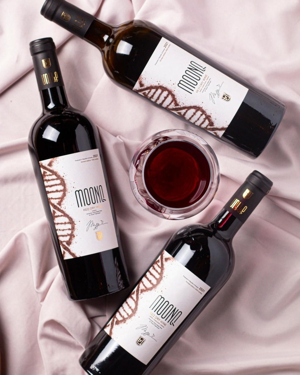 MOONQ Nrneni 2024 Image