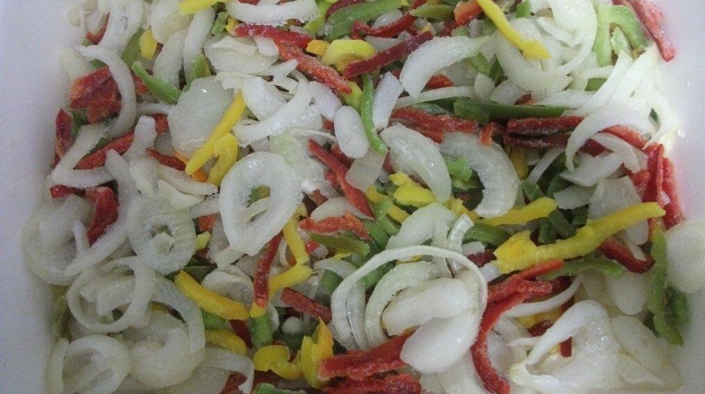 Frozen ( IQF ) vegetables - Red & green Peppers  Image