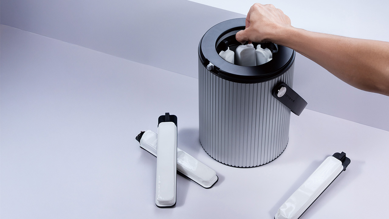 Lyra Silver Multi-Fit Bottle Chiller Image