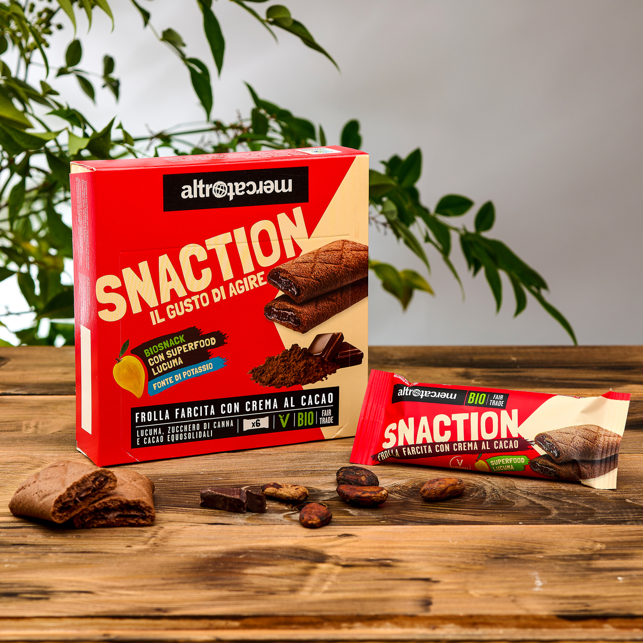 Dark shortcrust biscuit filled with cocoa and hazelnut cream. Pack of 6 bars (25 g each) Image