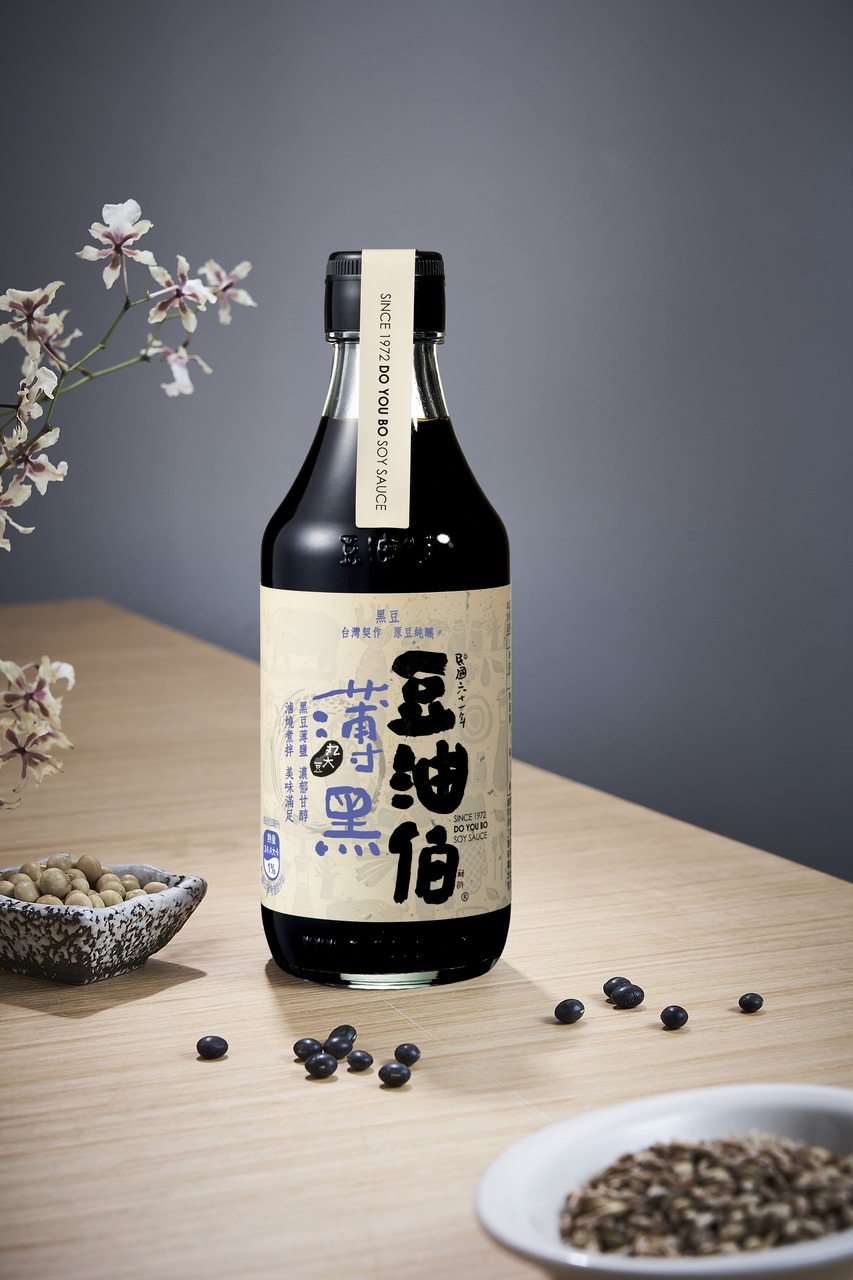DYB Taiwan Black Bean Lite Naturally Brewed Soy Sauce Image