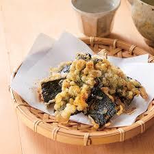 YAMAEI SAKU SAKU SEAWEED RICE CRACKER PLUM FLAVOR 70g Image