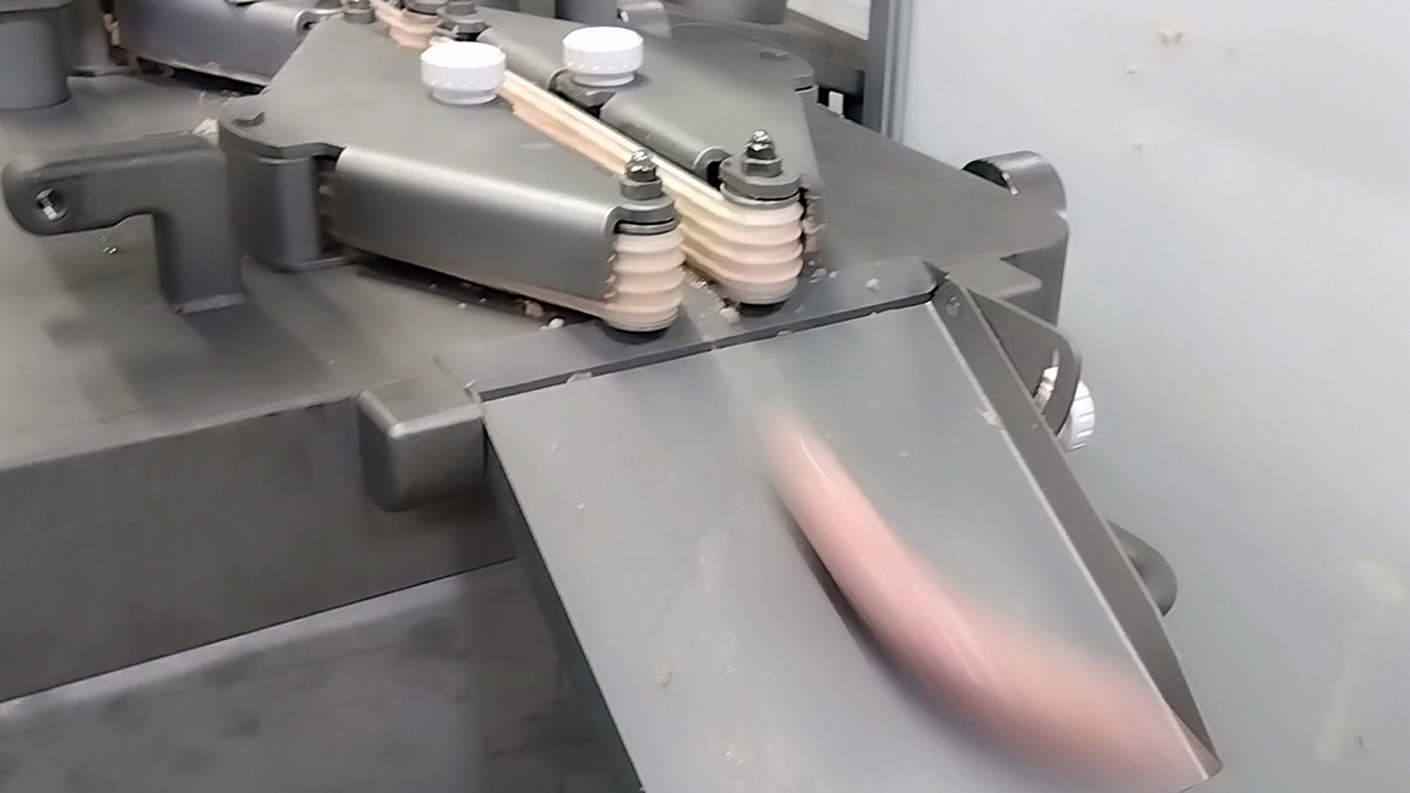 ソーセージカッティングマシン　ハイカット3 イメージ