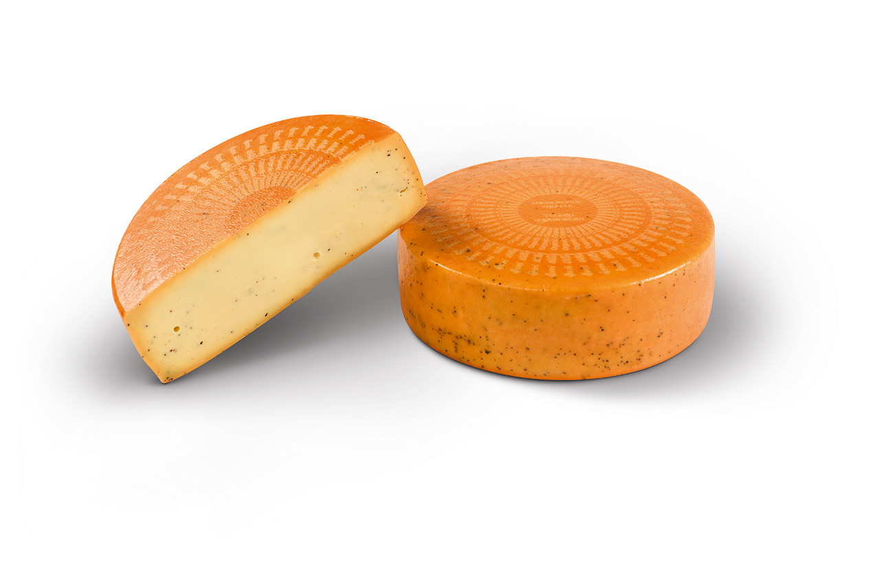 Henri Willig Tremendous Truffle cow cheese Image