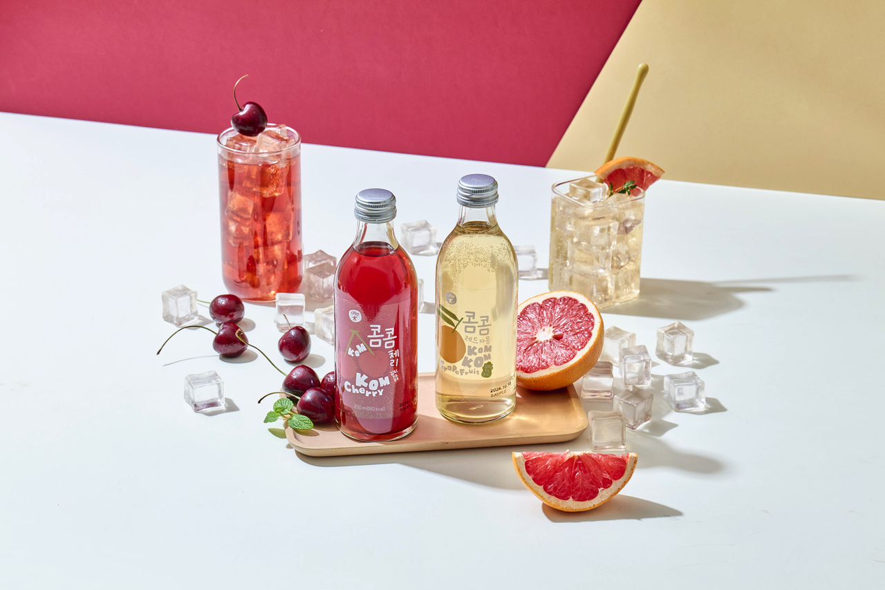 Kom Kom (Cherry, Grapefruits) Image