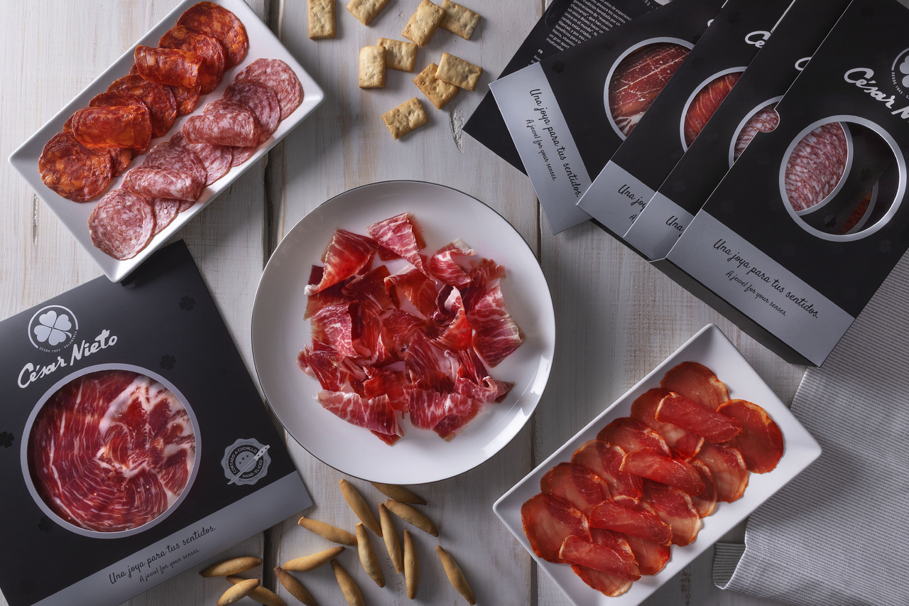 Iberico Mixed Sliced Selection – Hand Sliced and Machine Sliced  Image