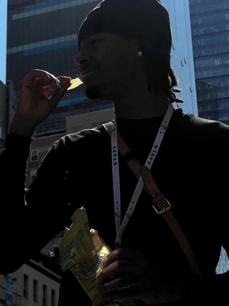 Snack Pane Guttiatu 40g Snack Thin and crispy, handcrafted in Sardinia following authentic recipes. Image