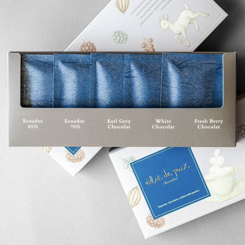 Cacao tablets crafted from Sri Lankan cacao beans [éclat de paix] Image