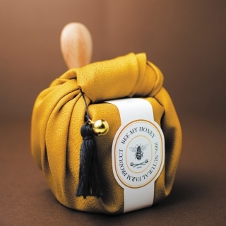 Furoshiki Gift Wrapping for Professional Use Image