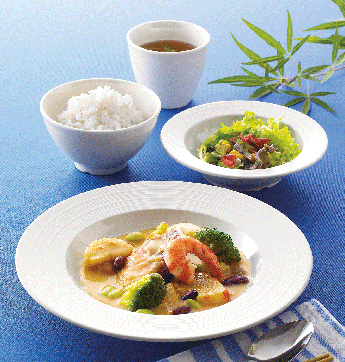 再生可能な資源作物パルプを使った「バイオマスメラミン」 Image