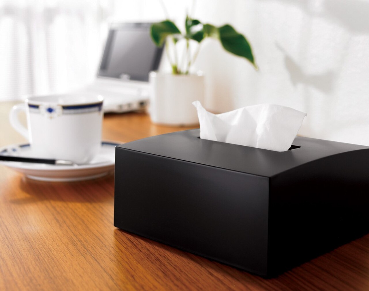 使用済みメラミン製品をリサイクルした「再生メラミン」 イメージ