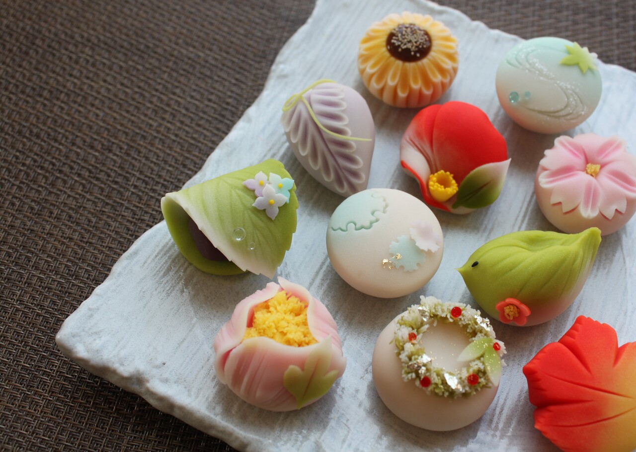 　選・和菓子職　優秀和菓子職が作る上生菓子 Image