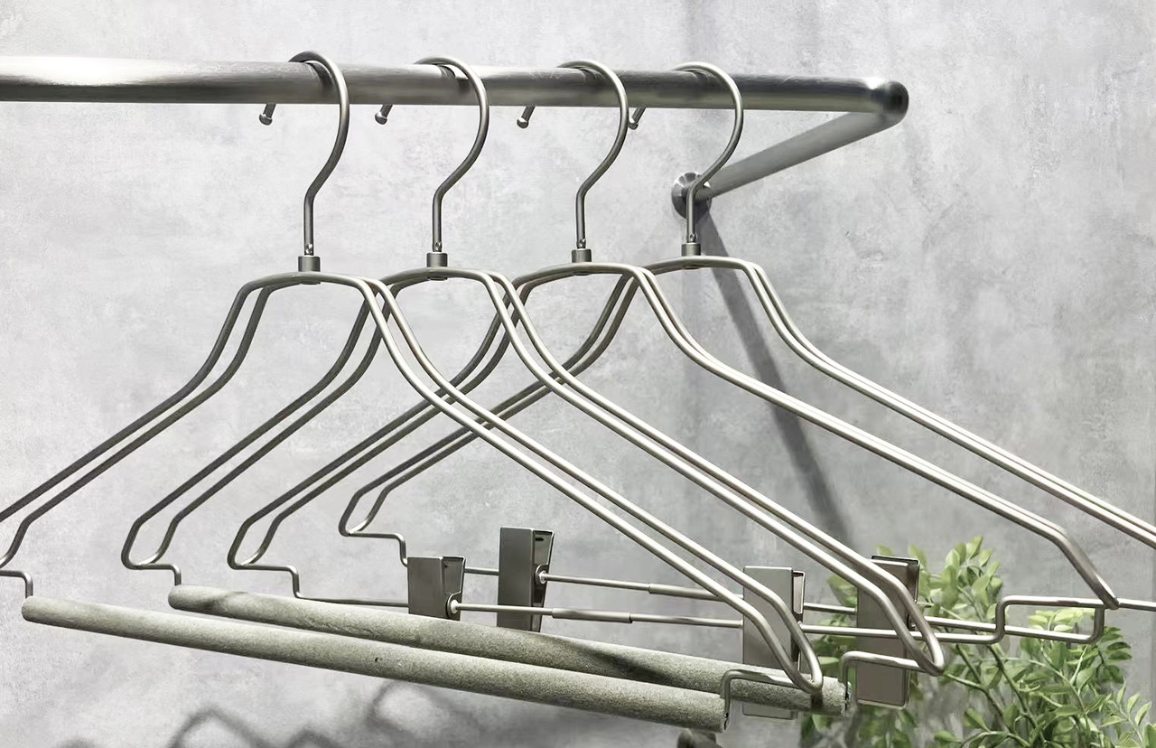 BALMY Sustainable Hanger Image