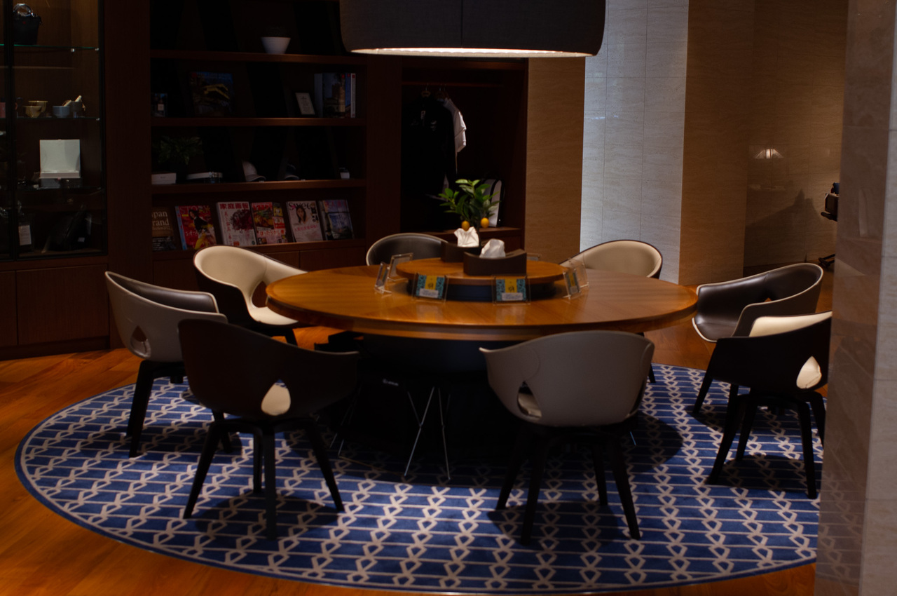 ツキ板仕上げ カスタムオーダーテーブル＿TSUKI-ITA Custom Order Tables Image