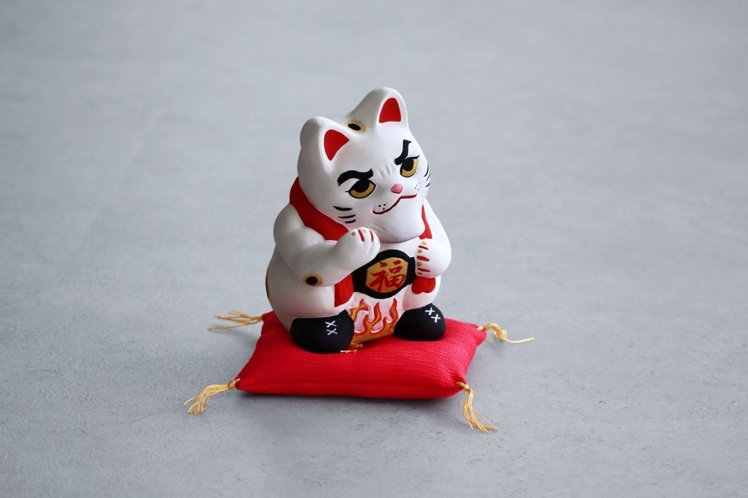 一風変わった招き猫「来いや猫」 Image