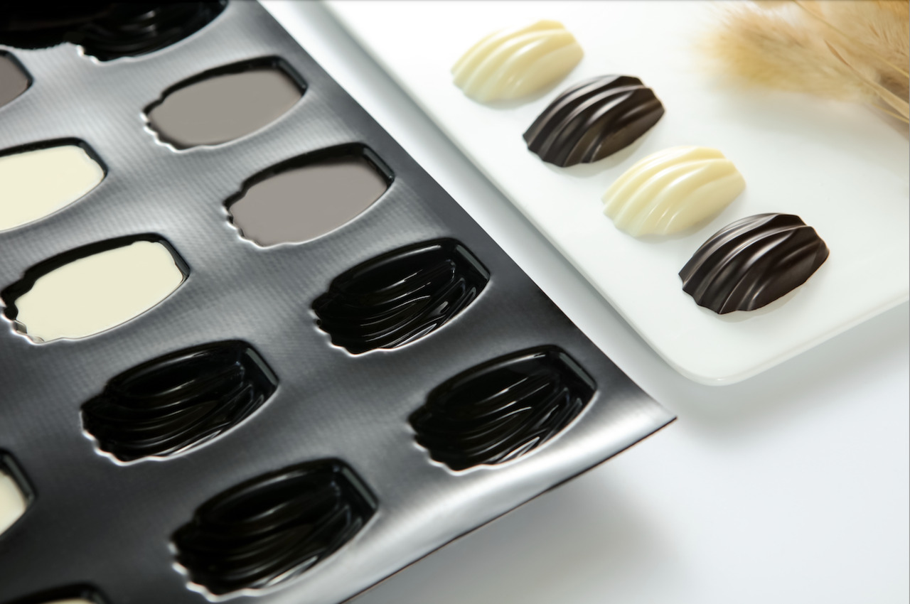 Silicone & Fiberglass Pastry Mold Image