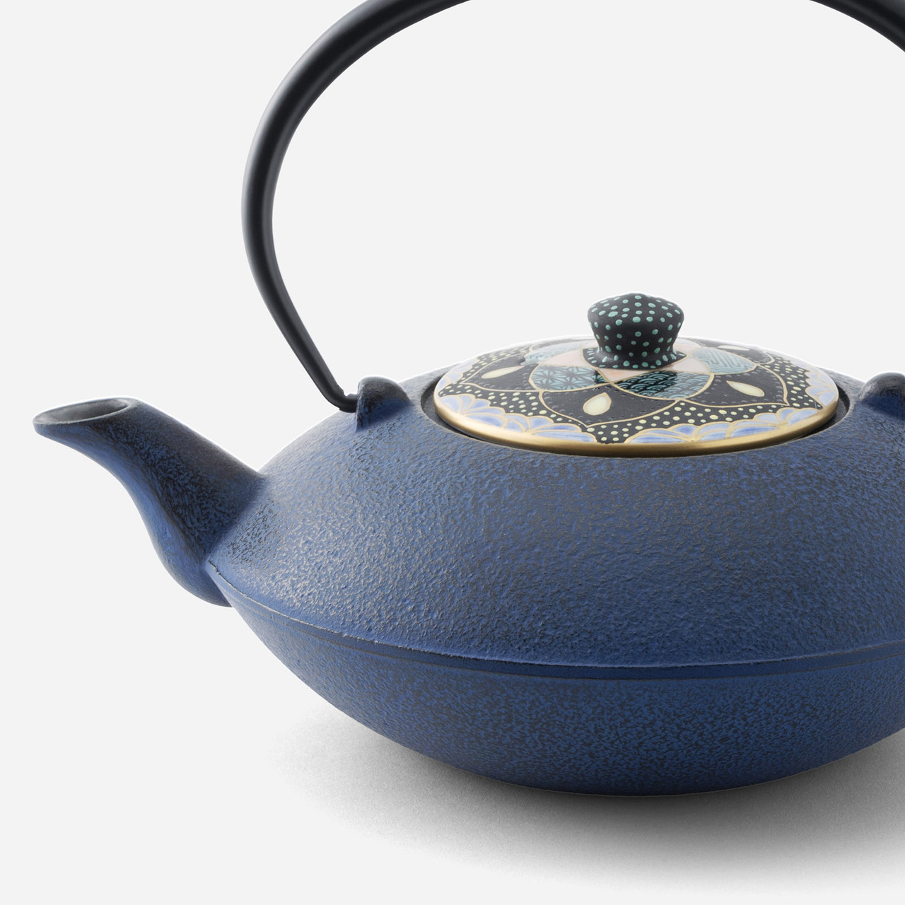 Cast Iron Teapot L Blue Kumo Hoshi Kanmuri  Image