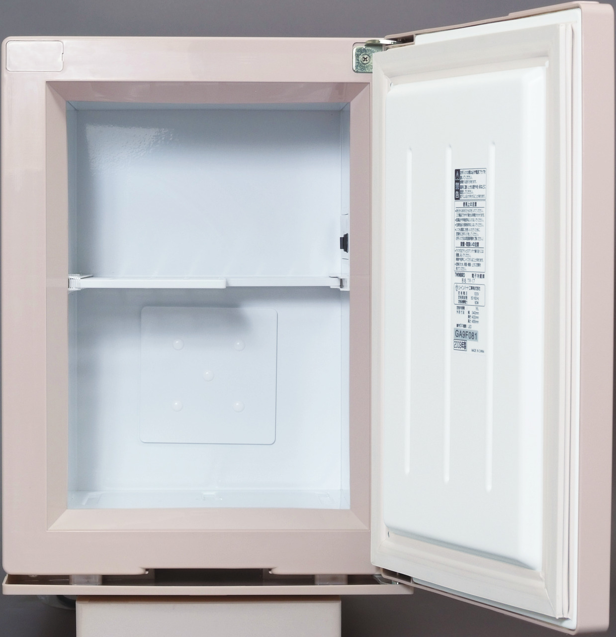 電子冷蔵庫　TR-17 イメージ