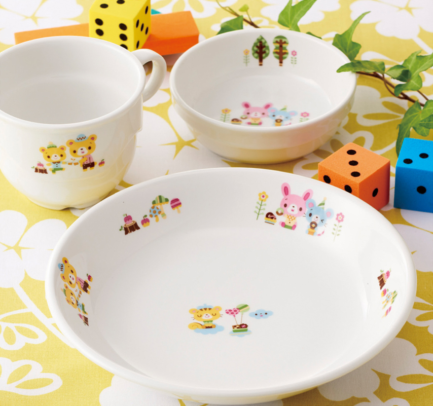 16. 子ども食器・強化磁器「いつも一緒」「青空の下で」 イメージ