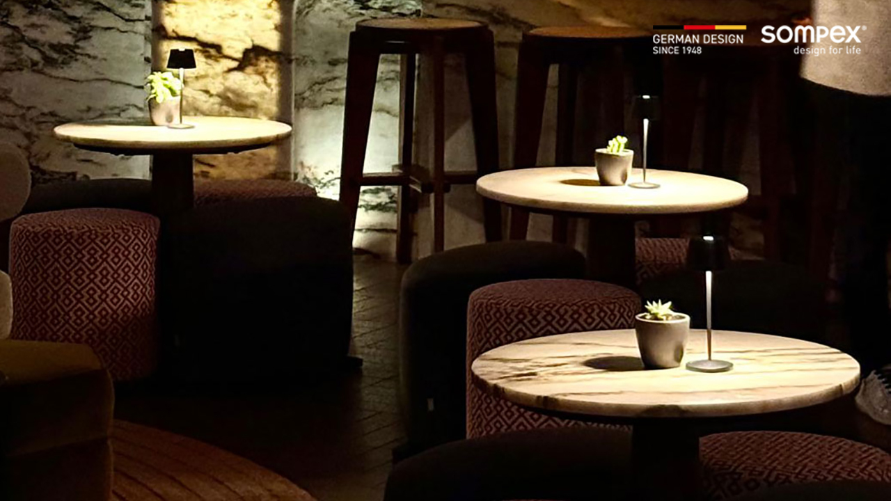 コードレステーブルランプ Sompex TROLL イメージ