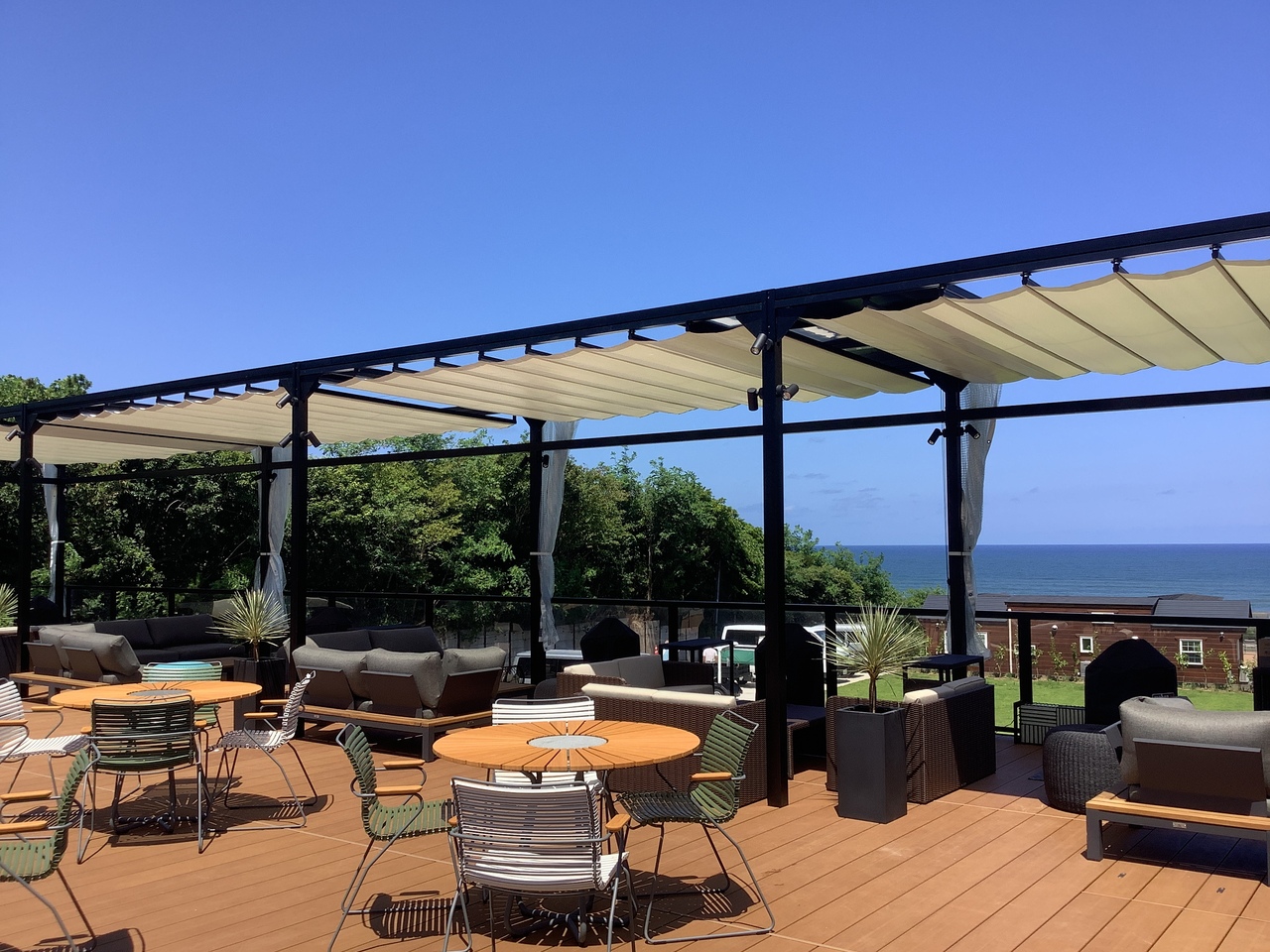 大型自立型オーニング イメージ